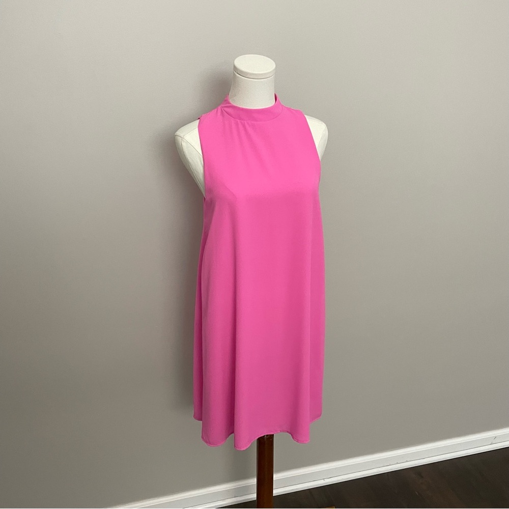 Everly Dress Mini Shift High Neckline Keyhole Sleeveless Lined Party Hot Pink